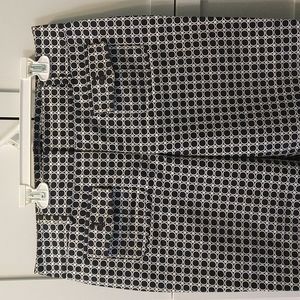 Women capris navy blue and white size 6